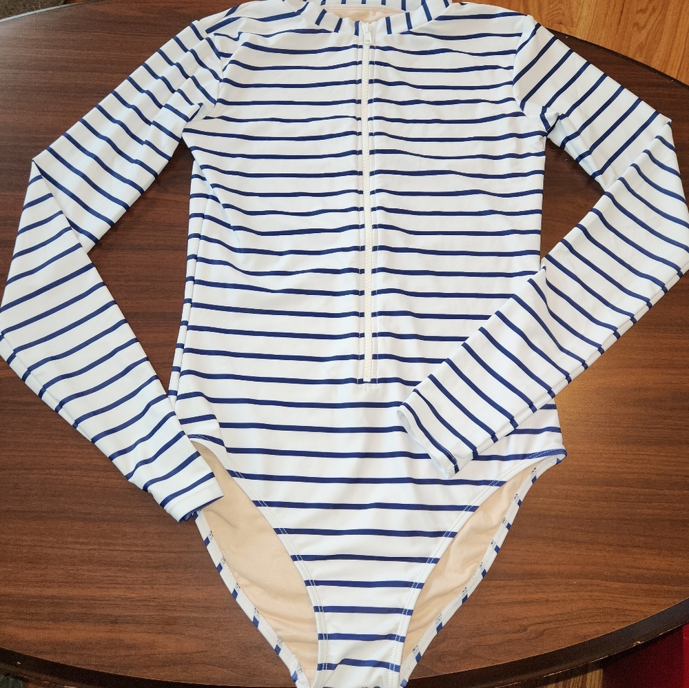 NWOT Mott 50  UPF50+  Striped Long Sleeve One Piece Swimsuit SZ MED